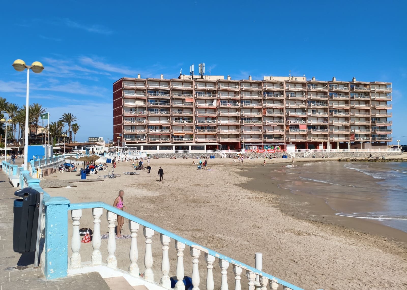 2 slaapkamer Penthouse te koop in Torrevieja met zwembad - € 139.000 (Ref: 9832926)