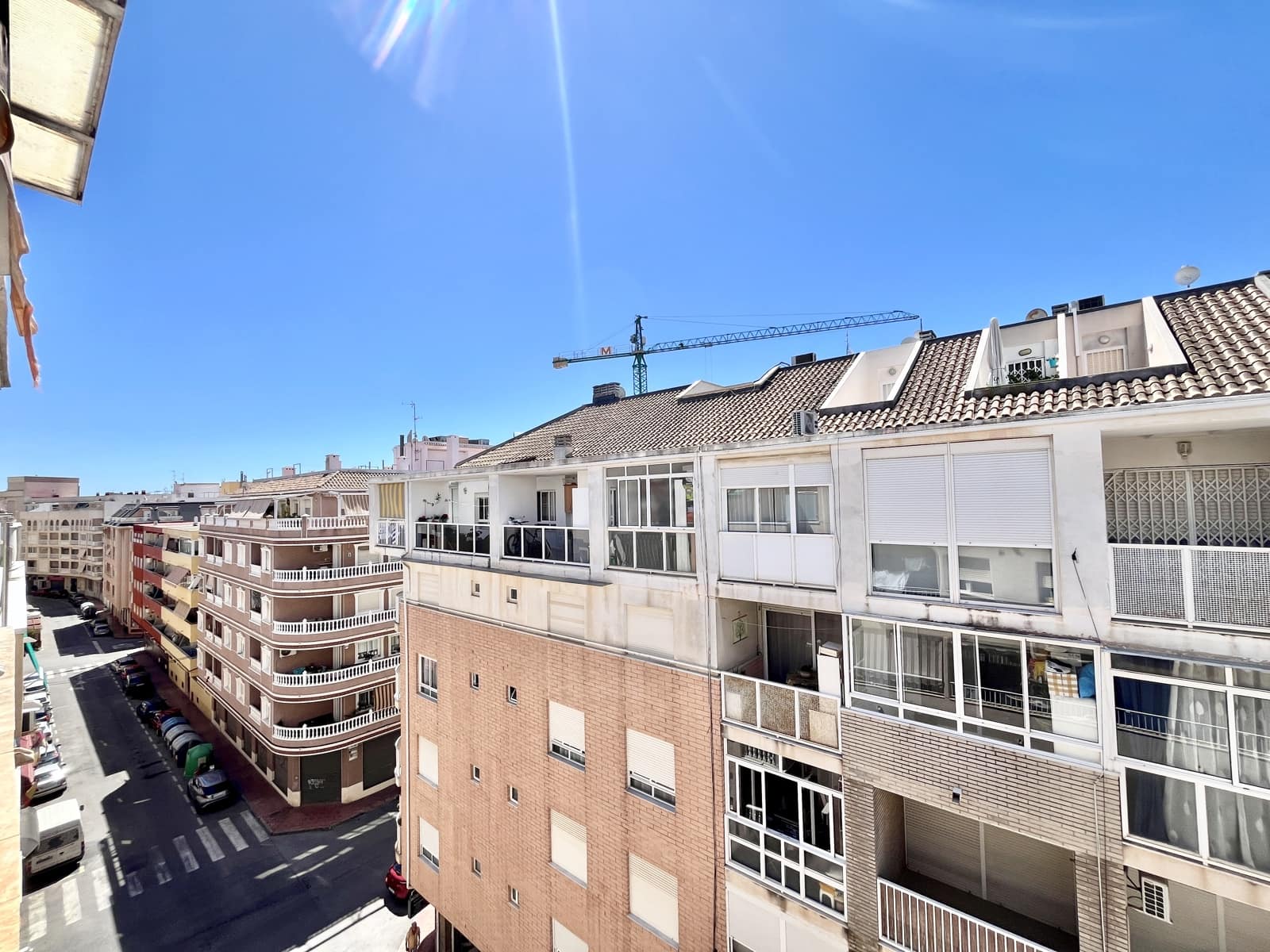 2 slaapkamer Penthouse te koop in Torrevieja met zwembad - € 139.000 (Ref: 9832926)