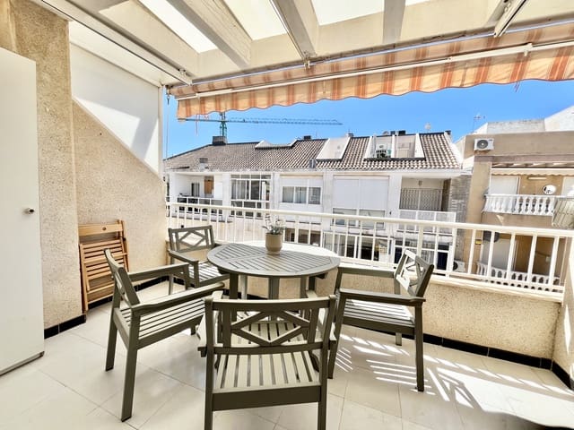 2 slaapkamer Penthouse te koop in Avenida Habaneras - Curva de Palangre, Torrevieja met zwembad - € 139.000 (Ref: 9832926)