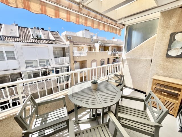 2 slaapkamer Penthouse te koop in Avenida Habaneras - Curva de Palangre, Torrevieja met zwembad - € 139.000 (Ref: 9832926)