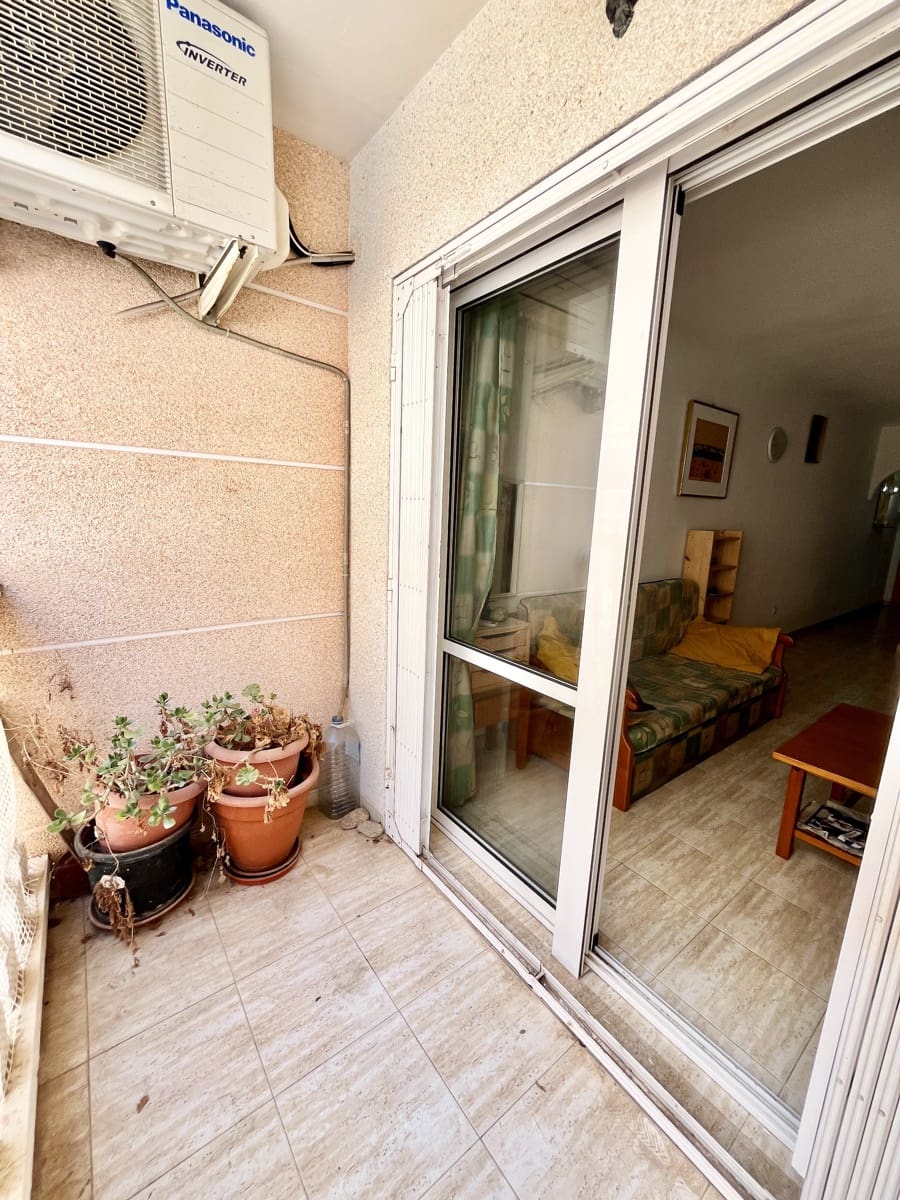 2 slaapkamer Flat te koop in Torrevieja met zwembad garage - € 139.900 (Ref: 9932069)
