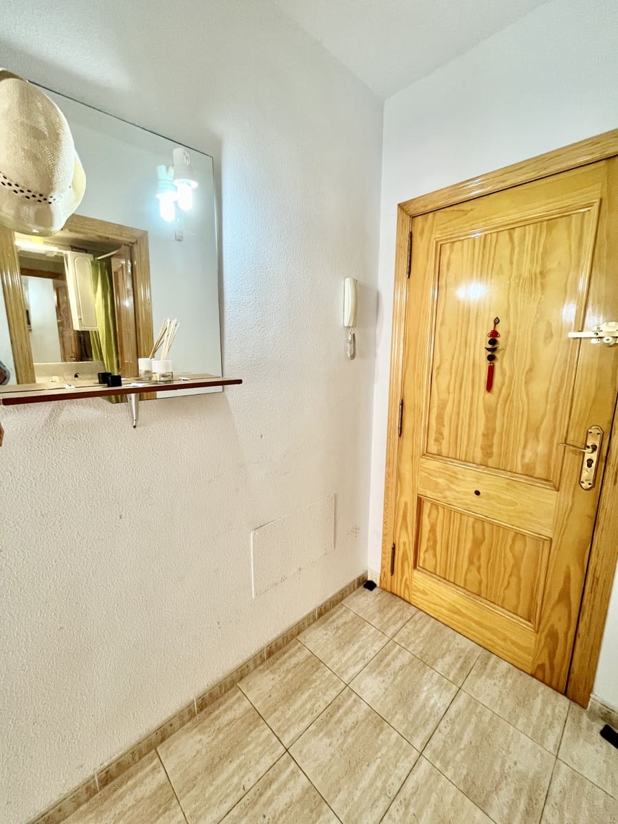 2 slaapkamer Flat te koop in Torrevieja met zwembad garage - € 139.900 (Ref: 9932069)