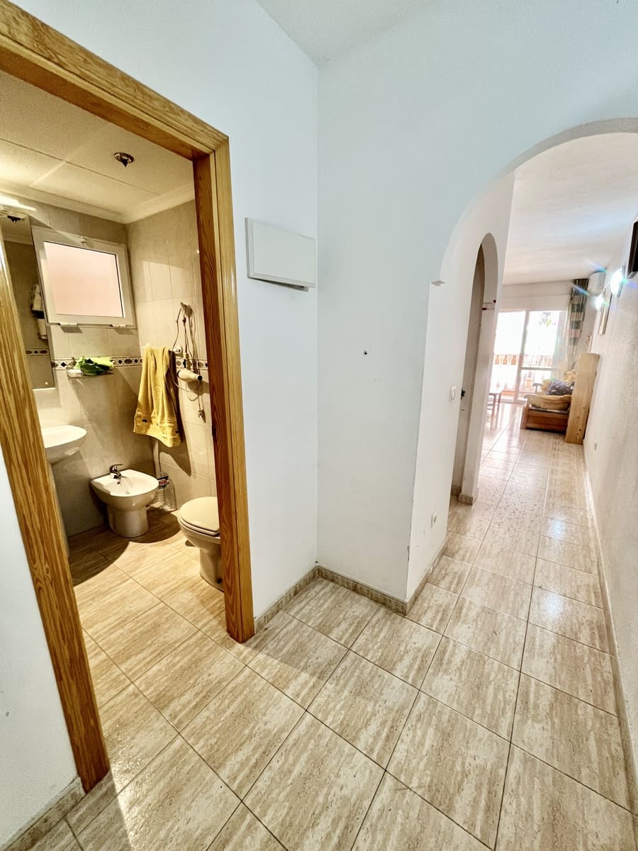 2 slaapkamer Flat te koop in Torrevieja met zwembad garage - € 139.900 (Ref: 9932069)