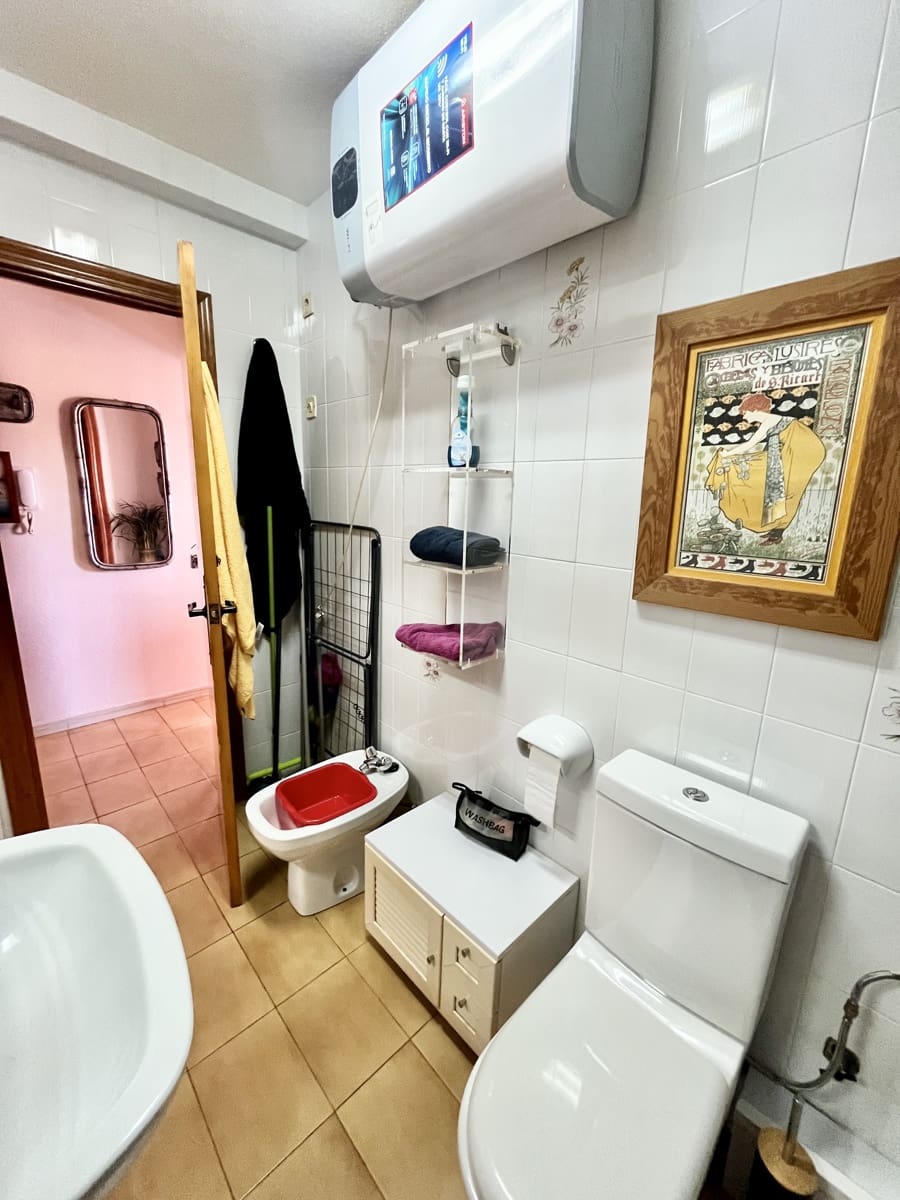 Ático de 2 habitaciones en Torrevieja en venta - 157.000 € (Ref: 9932245)
