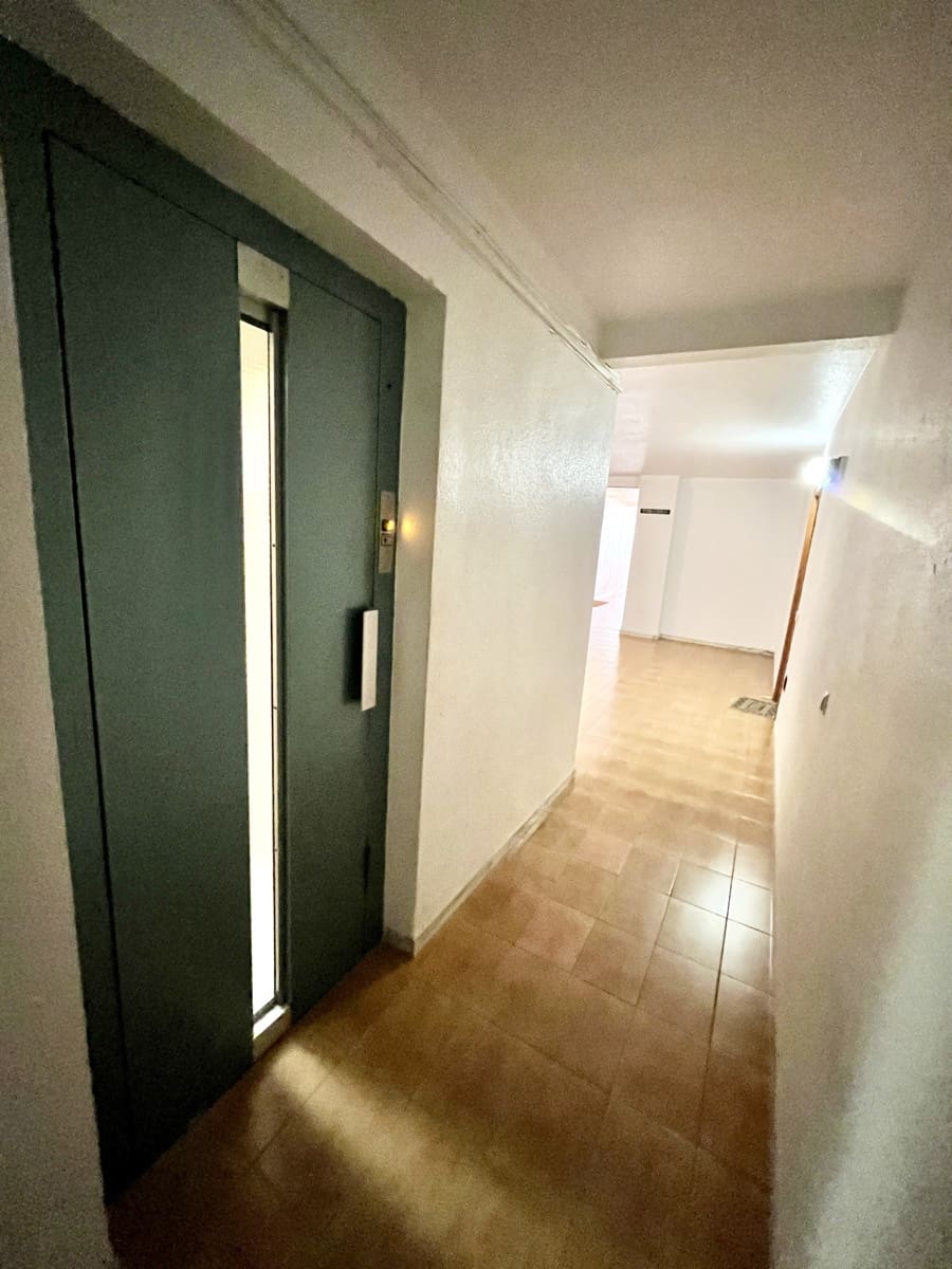 Ático de 2 habitaciones en Torrevieja en venta - 157.000 € (Ref: 9932245)
