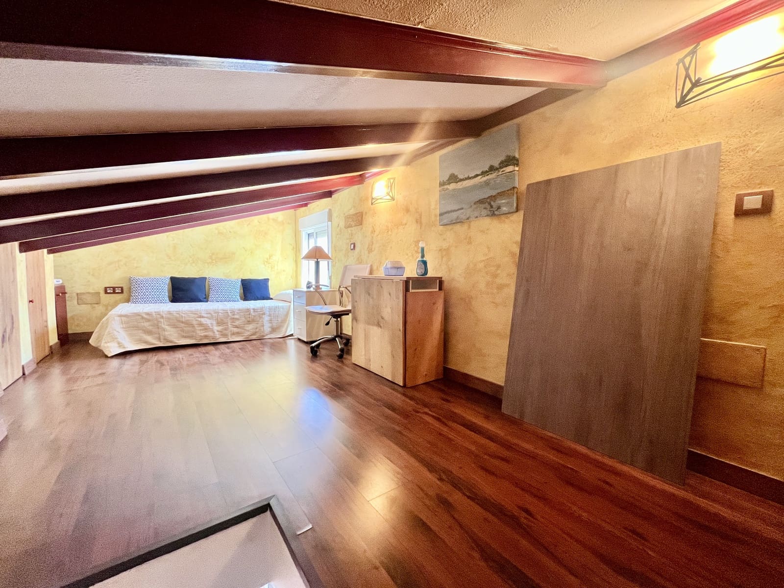 Ático de 2 habitaciones en Torrevieja en venta - 157.000 € (Ref: 9932245)
