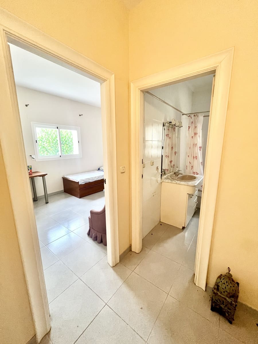 5 Zimmer Villa zu verkaufen in Rafol de Almunia mit Pool Garage - 599.000 € (Ref: 9934849)