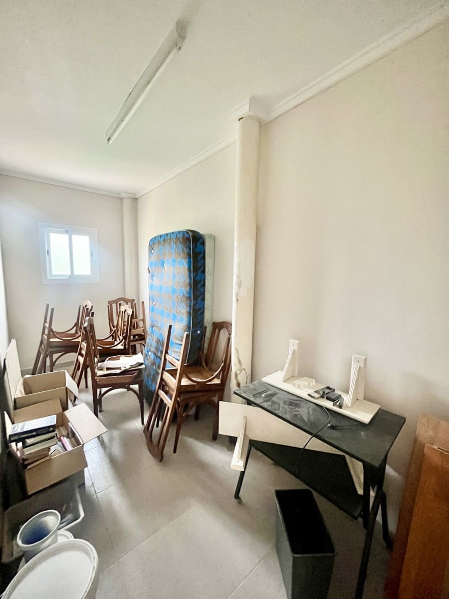 5 Zimmer Villa zu verkaufen in Rafol de Almunia mit Pool Garage - 599.000 € (Ref: 9934849)