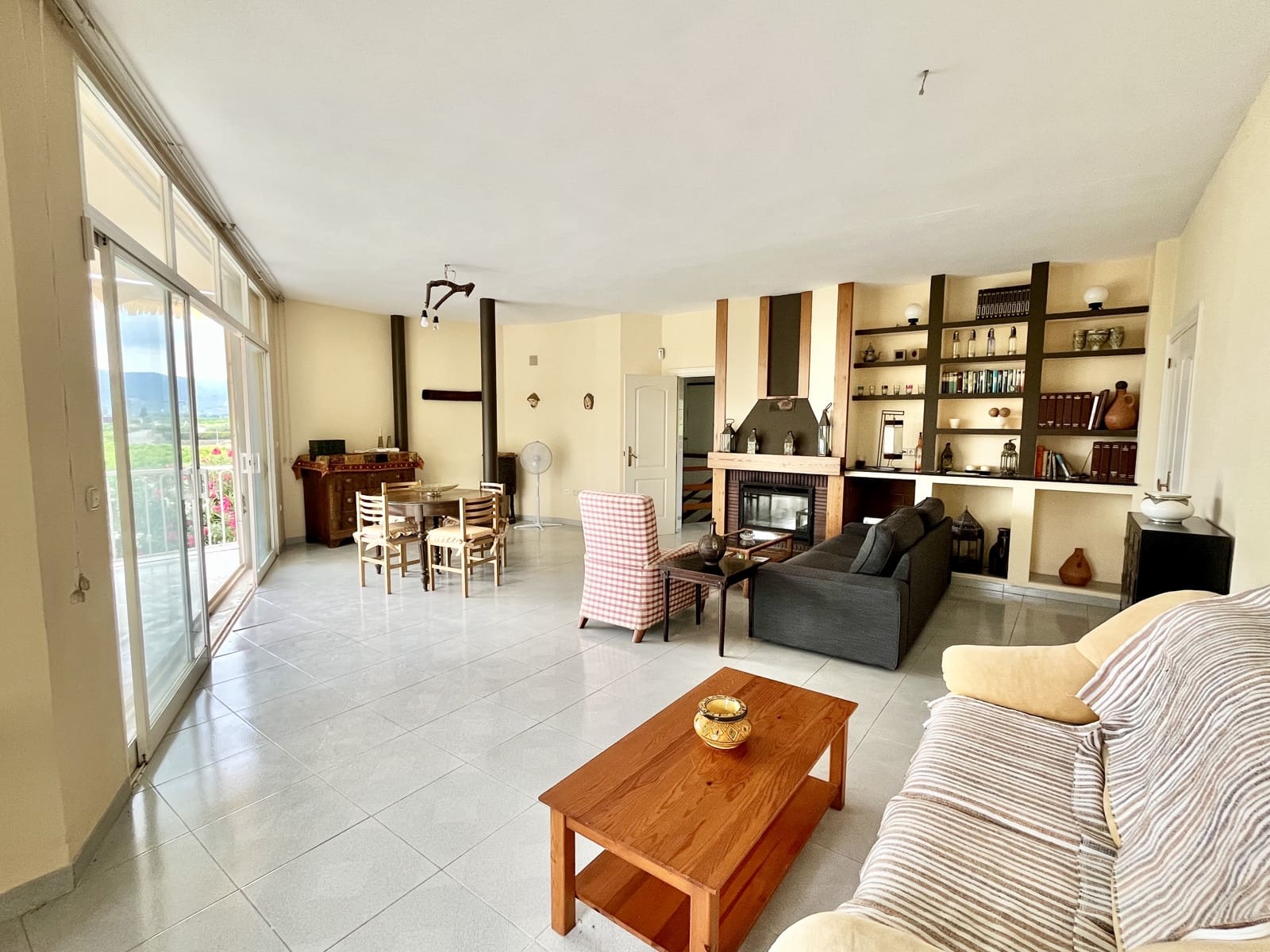 5 Zimmer Villa zu verkaufen in Rafol de Almunia mit Pool Garage - 599.000 € (Ref: 9934849)