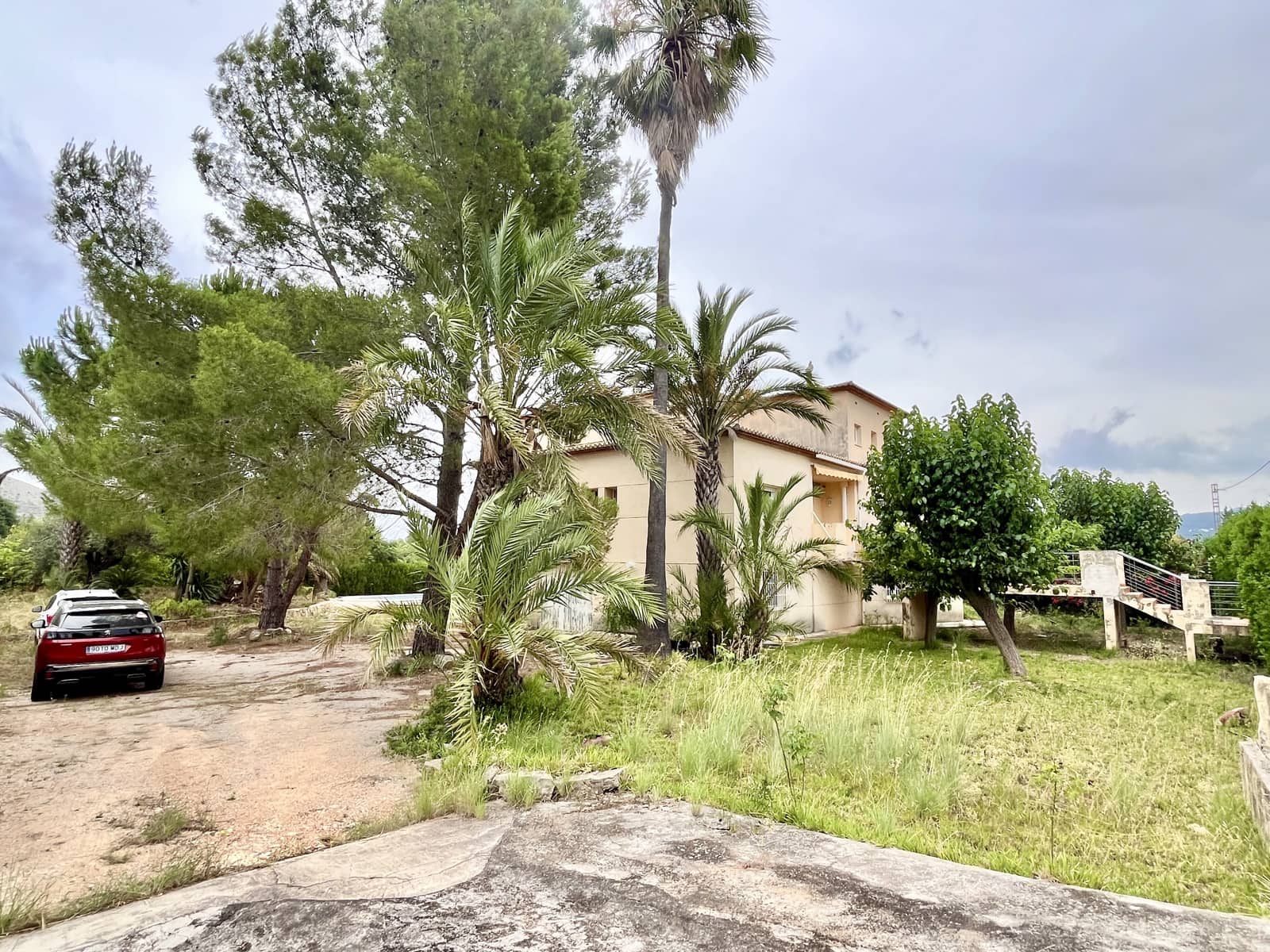 5 Zimmer Villa zu verkaufen in Rafol de Almunia mit Pool Garage - 599.000 € (Ref: 9934849)