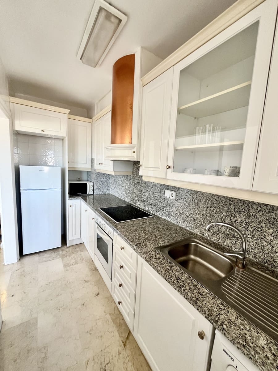 3 sypialnia Apartament na sprzedaż w Orihuela z basenem garażem - 229 900 € (Ref: 9996171)