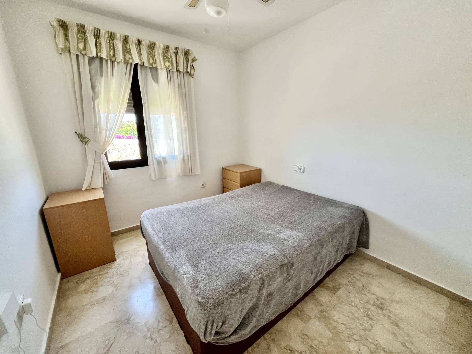 3 sypialnia Apartament na sprzedaż w Orihuela z basenem garażem - 229 900 € (Ref: 9996171)