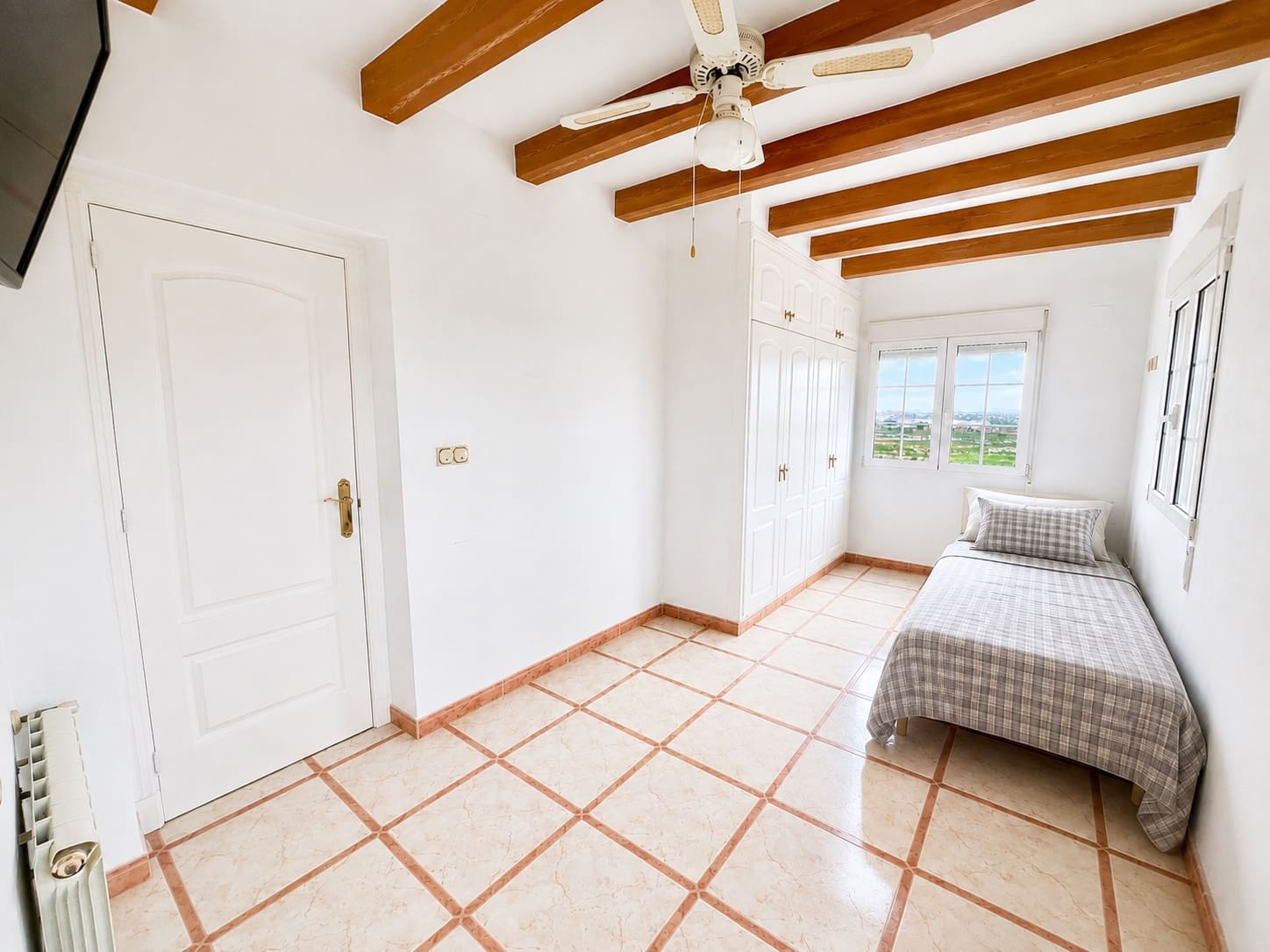 4 slaapkamer Villa te koop in Torrevieja met zwembad garage - € 599.000 (Ref: 9997767)