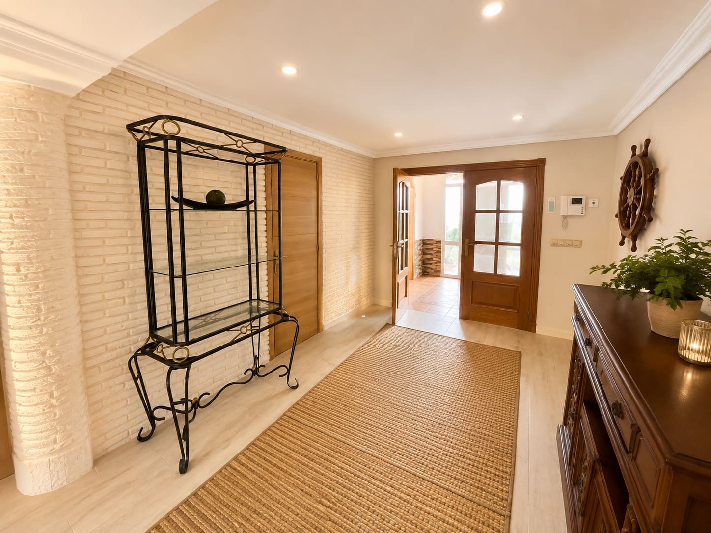 4 slaapkamer Villa te koop in Torrevieja met zwembad garage - € 599.000 (Ref: 9997767)