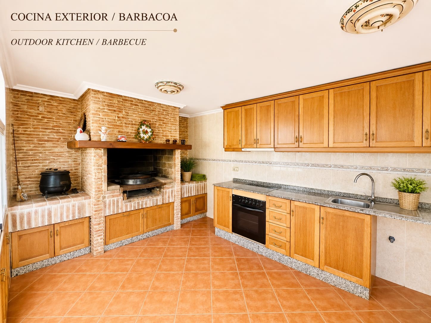 4 slaapkamer Villa te koop in Torrevieja met zwembad garage - € 599.000 (Ref: 9997767)