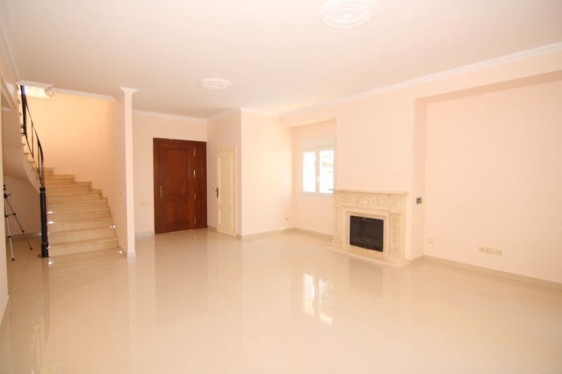 5 soveværelse Villa til salg i Cabo Roig med swimmingpool garage - € 910.000 (Ref: 7937576)