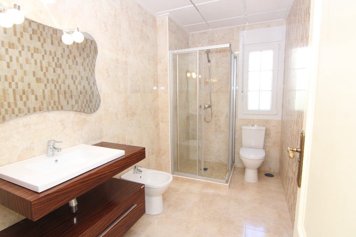 5 soveværelse Villa til salg i Cabo Roig med swimmingpool garage - € 910.000 (Ref: 7937576)