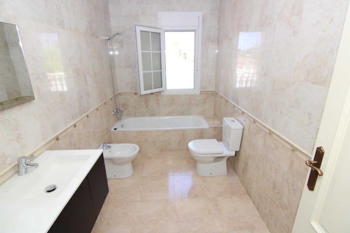 5 soveværelse Villa til salg i Cabo Roig med swimmingpool garage - € 910.000 (Ref: 7937576)