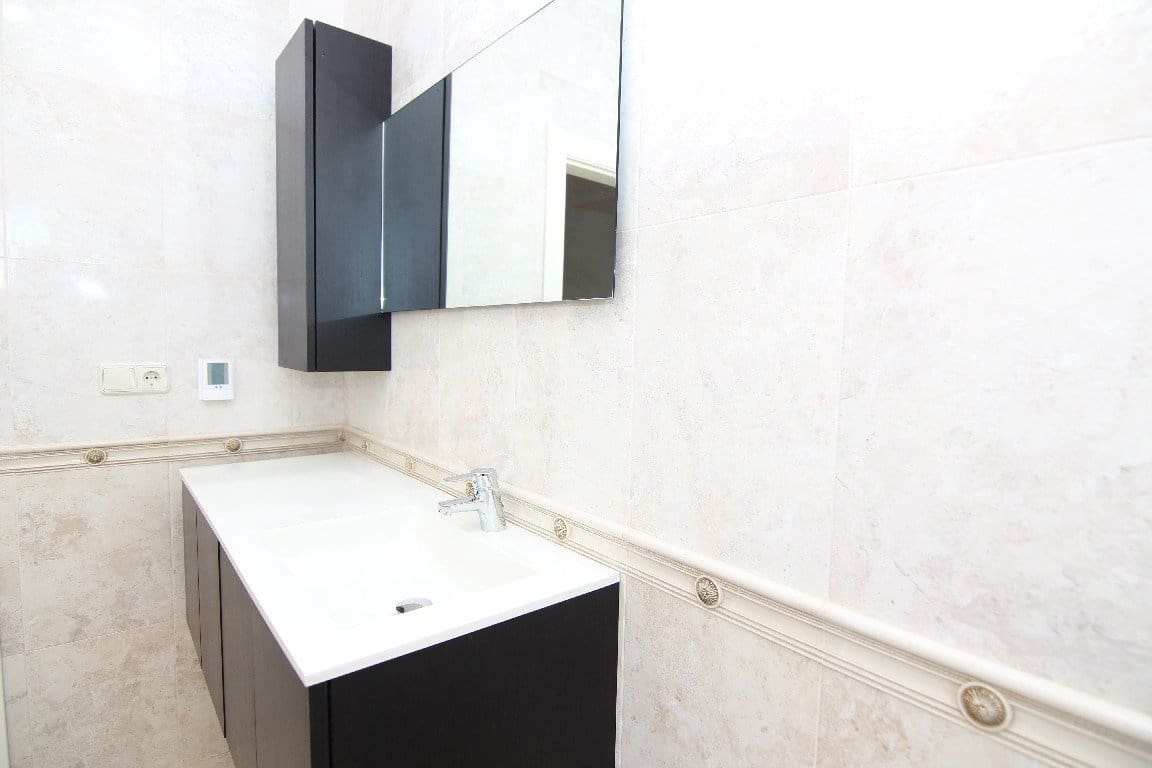 5 soveværelse Villa til salg i Cabo Roig med swimmingpool garage - € 910.000 (Ref: 7937576)