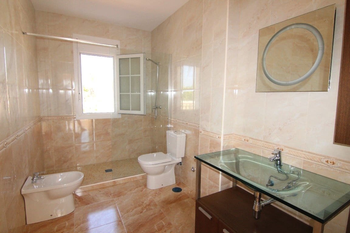 5 soveværelse Villa til salg i Cabo Roig med swimmingpool garage - € 910.000 (Ref: 7937576)