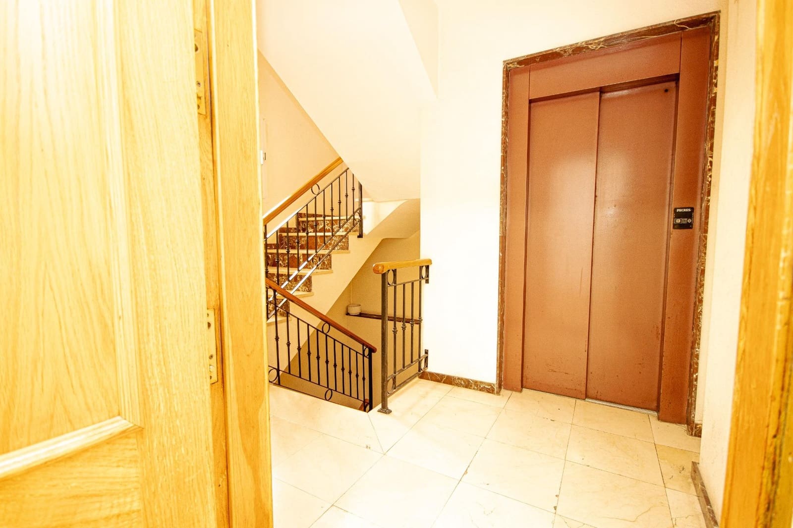 5 bedroom Apartment for sale in Torrevieja - € 299,000 (Ref: 8168814)