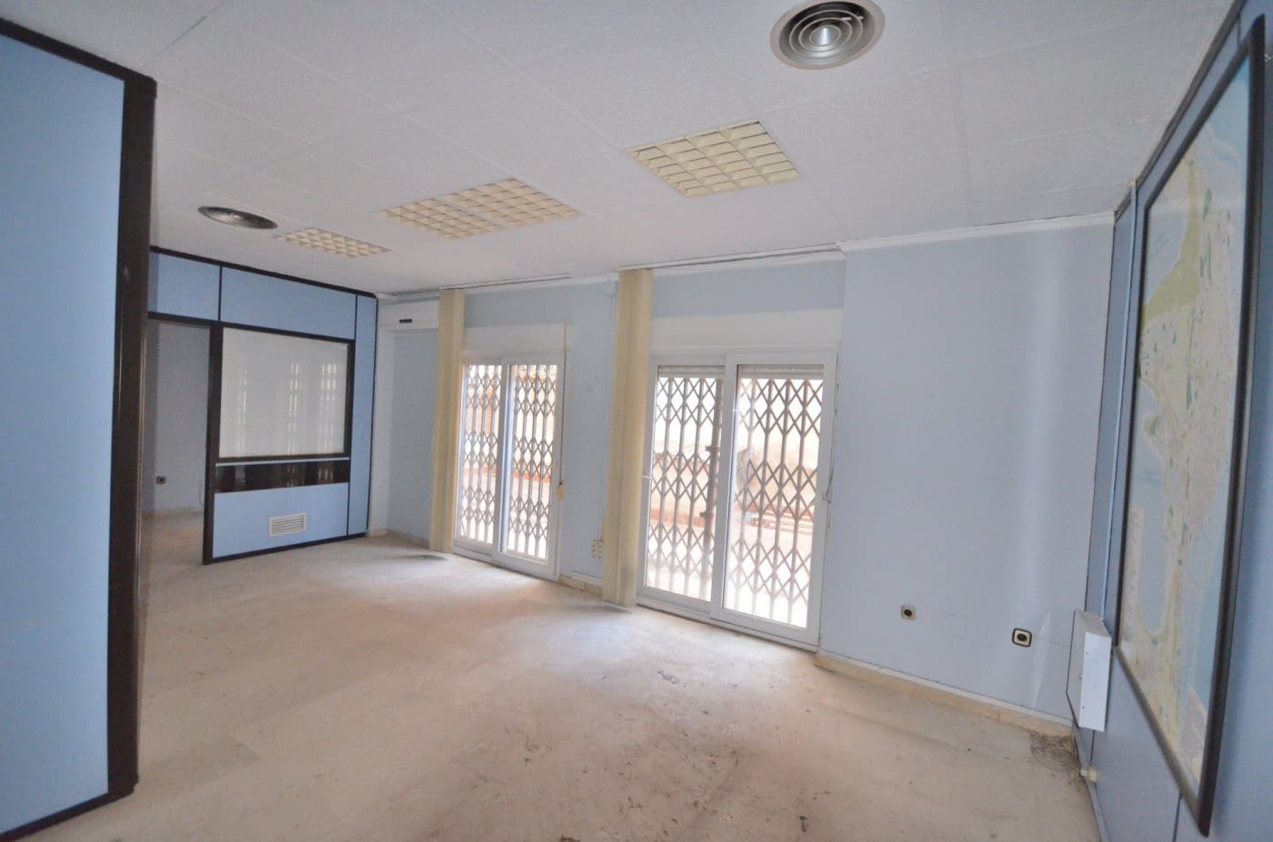 7 bedroom Apartment for sale in Torrevieja - € 220,000 (Ref: 8362892)