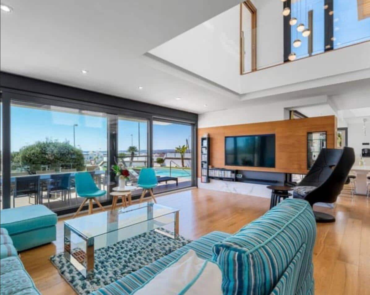 3 sovrum Villa till salu i Ciudad Quesada med pool - 1 595 000 € (Ref: 8367287)