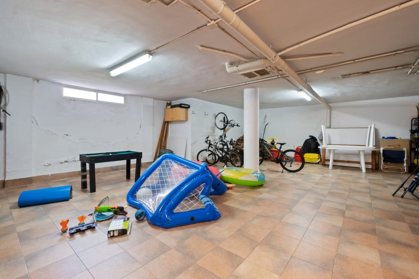 5 soverom Villa til salgs i La Veleta med svømmebasseng garasje - € 1 200 000 (Ref: 8371031)