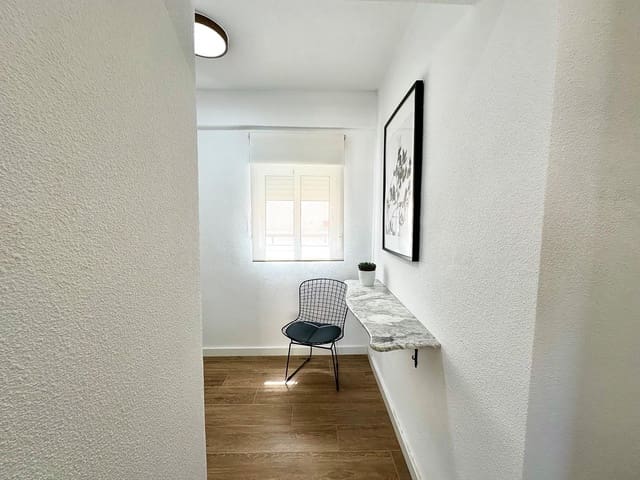 3 bedroom Apartment for sale in Centro, Torrevieja - € 179,000 (Ref: 8448442)