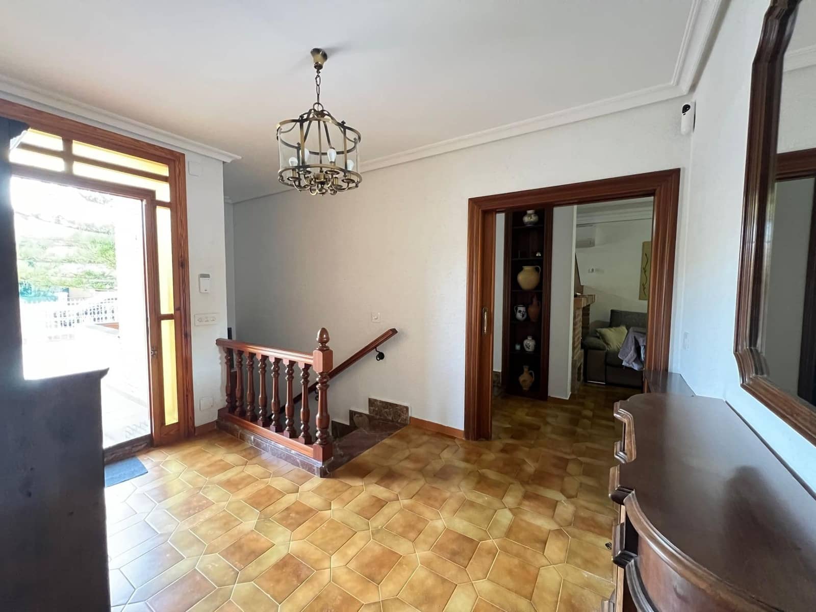 4 Zimmer Villa zu verkaufen in Campoamor mit Pool - 850.000 € (Ref: 8448452)