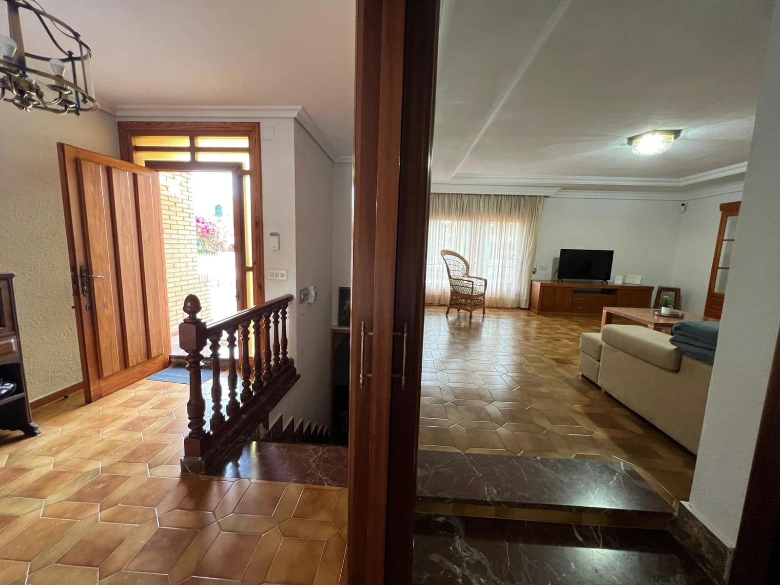 4 Zimmer Villa zu verkaufen in Campoamor mit Pool - 850.000 € (Ref: 8448452)