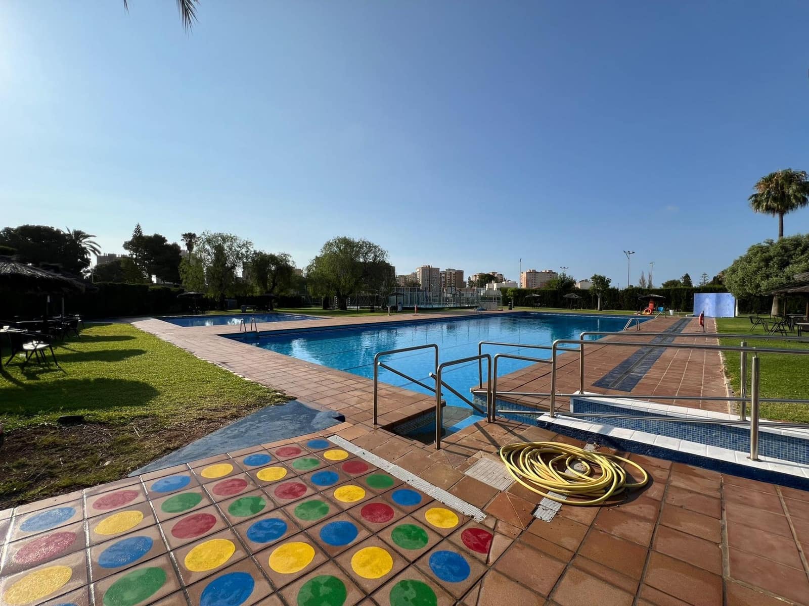 4 Zimmer Villa zu verkaufen in Campoamor mit Pool - 850.000 € (Ref: 8448452)