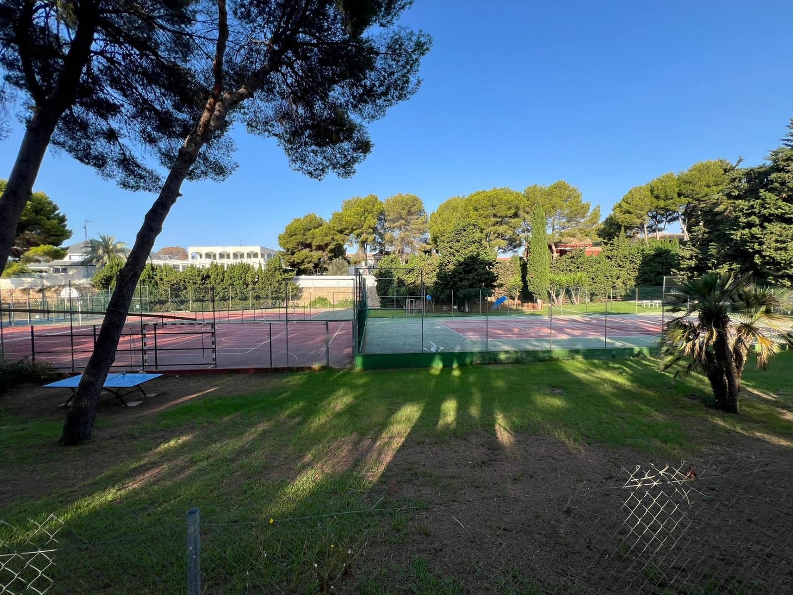 4 Zimmer Villa zu verkaufen in Campoamor mit Pool - 850.000 € (Ref: 8448452)