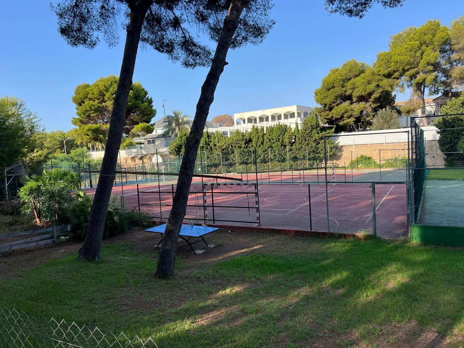 4 Zimmer Villa zu verkaufen in Campoamor mit Pool - 850.000 € (Ref: 8448452)