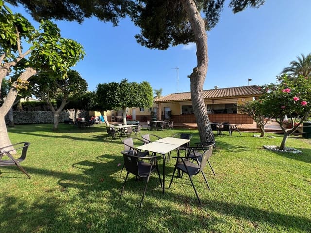 4 Zimmer Villa zu verkaufen in Campoamor, Orihuela mit Pool - 850.000 € (Ref: 8448452)