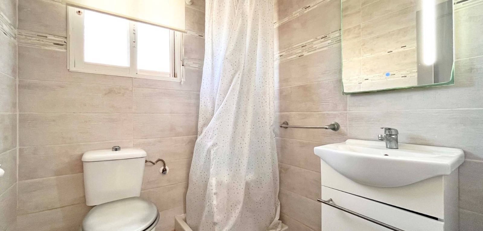 Chalet de 4 habitaciones en Orihuela Costa en venta - 399.990 € (Ref: 8577697)