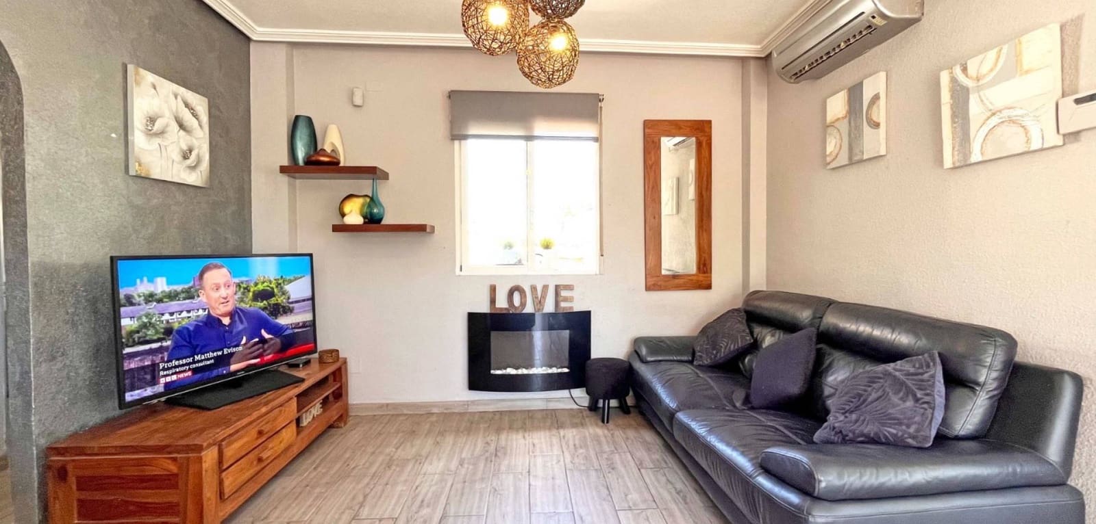 Chalet de 4 habitaciones en Orihuela Costa en venta - 399.990 € (Ref: 8577697)