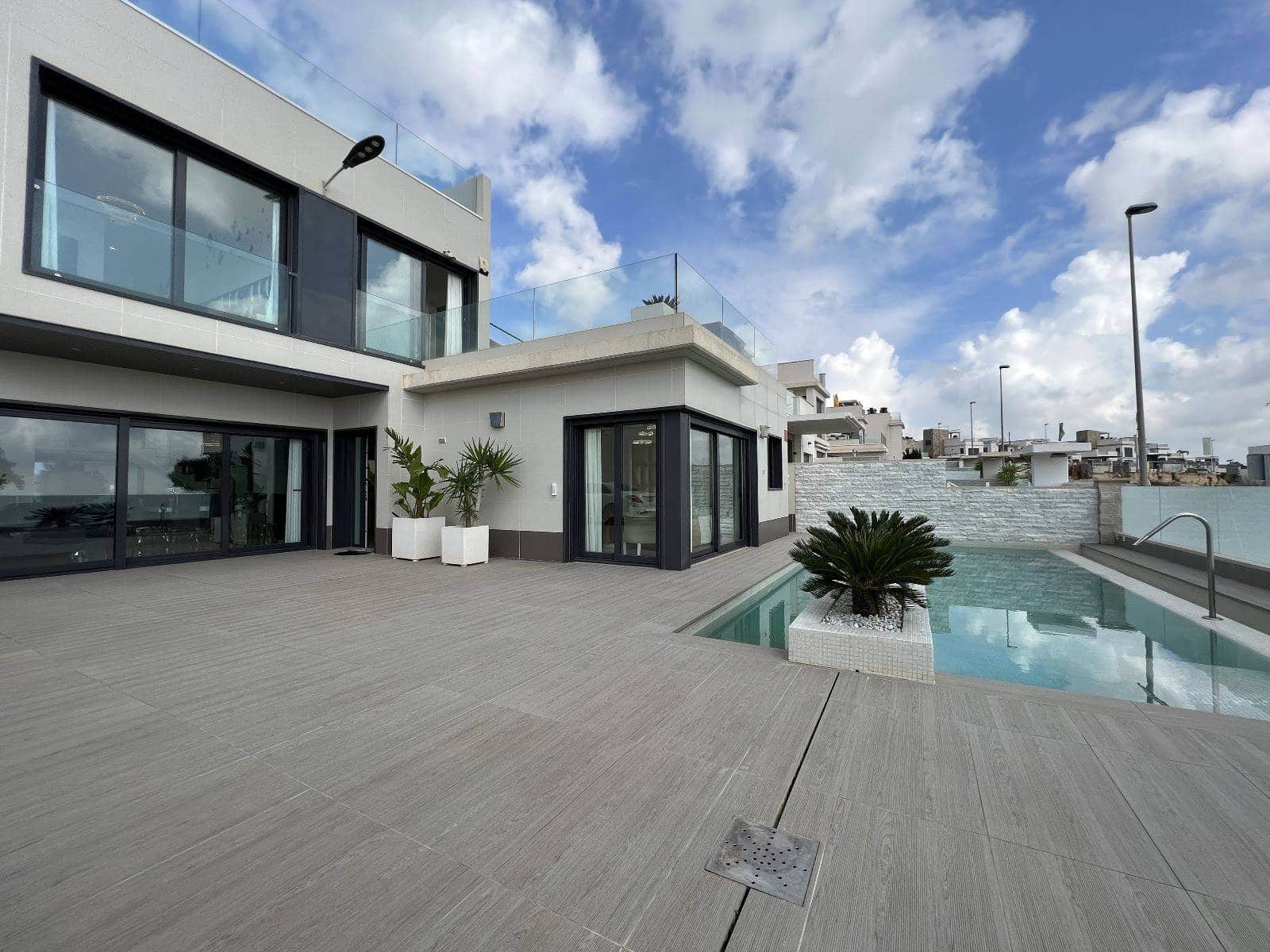 5 sovrum Villa till salu i San Miguel de Salinas - 849 000 € (Ref: 8704755)