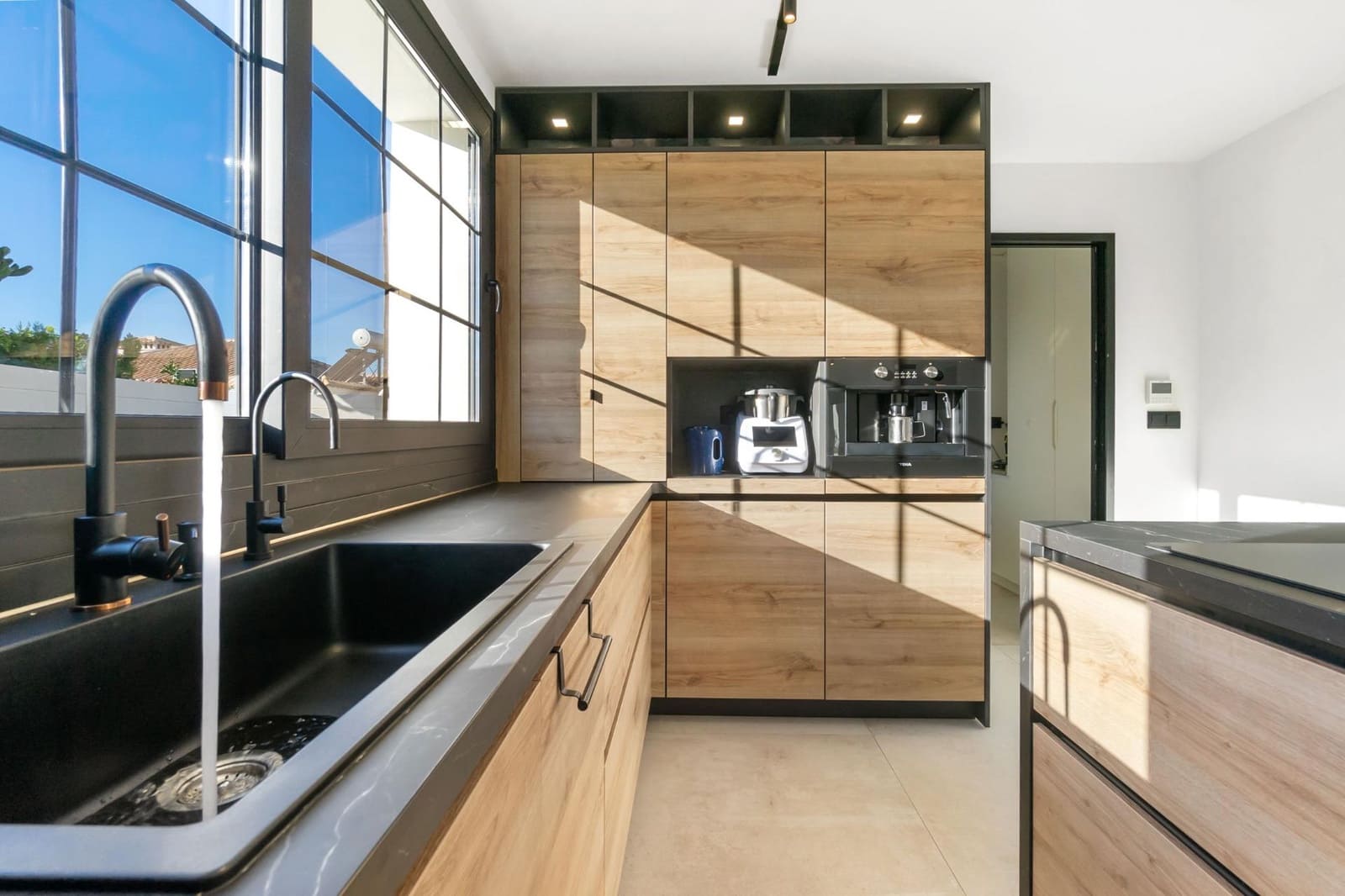 5 sovrum Villa till salu i Torrevieja med pool garage - 1 250 000 € (Ref: 8706992)