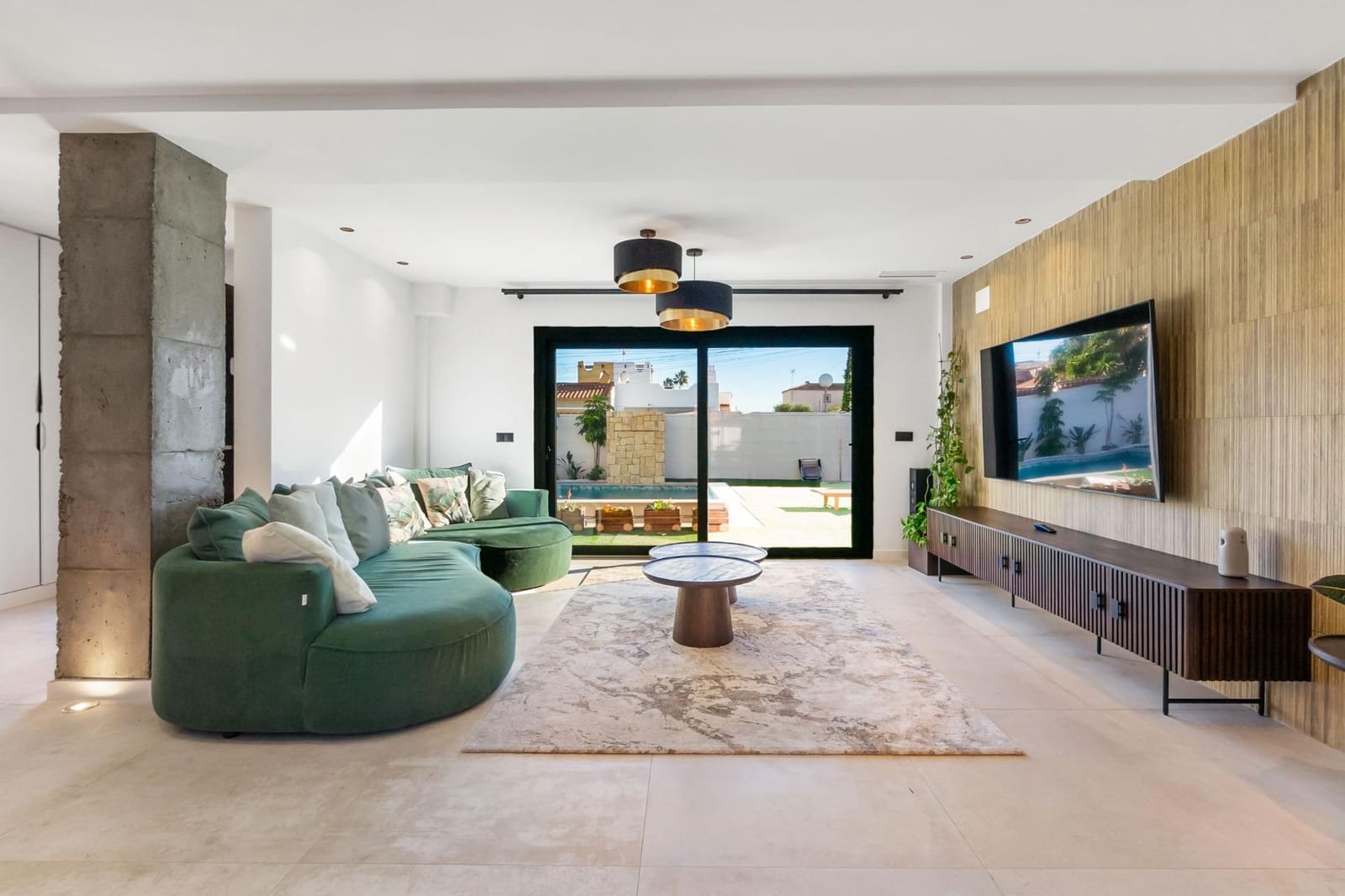 5 sovrum Villa till salu i Torrevieja med pool garage - 1 250 000 € (Ref: 8706992)