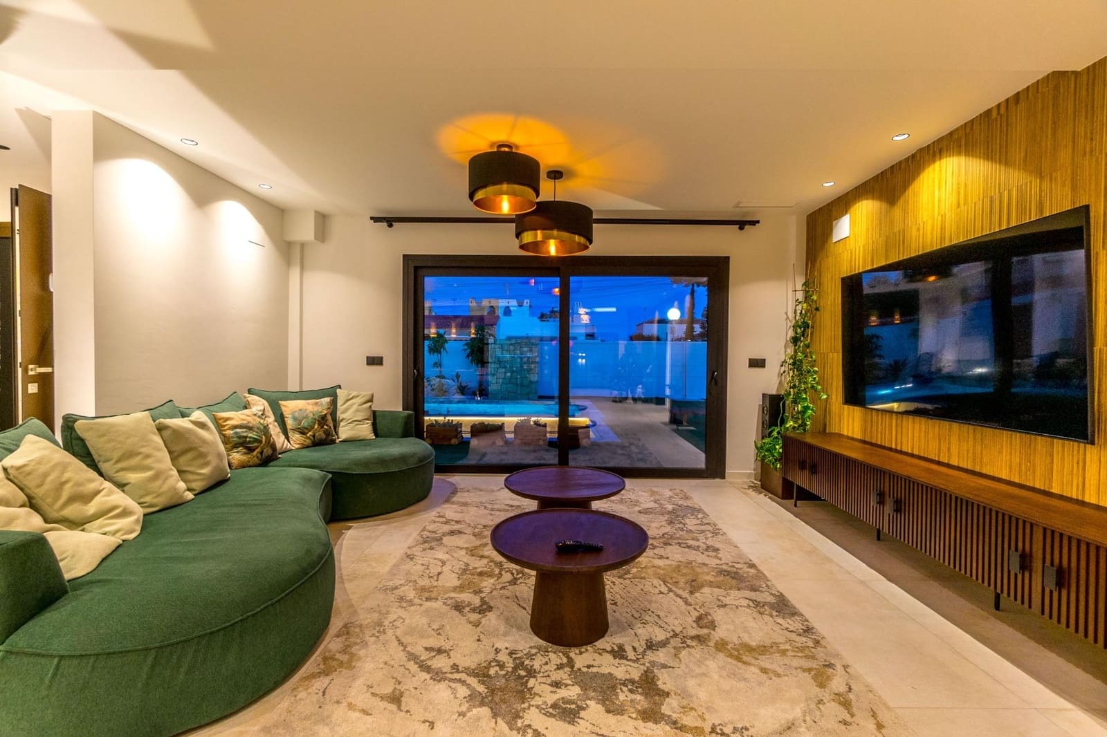 5 sovrum Villa till salu i Torrevieja med pool garage - 1 250 000 € (Ref: 8706992)