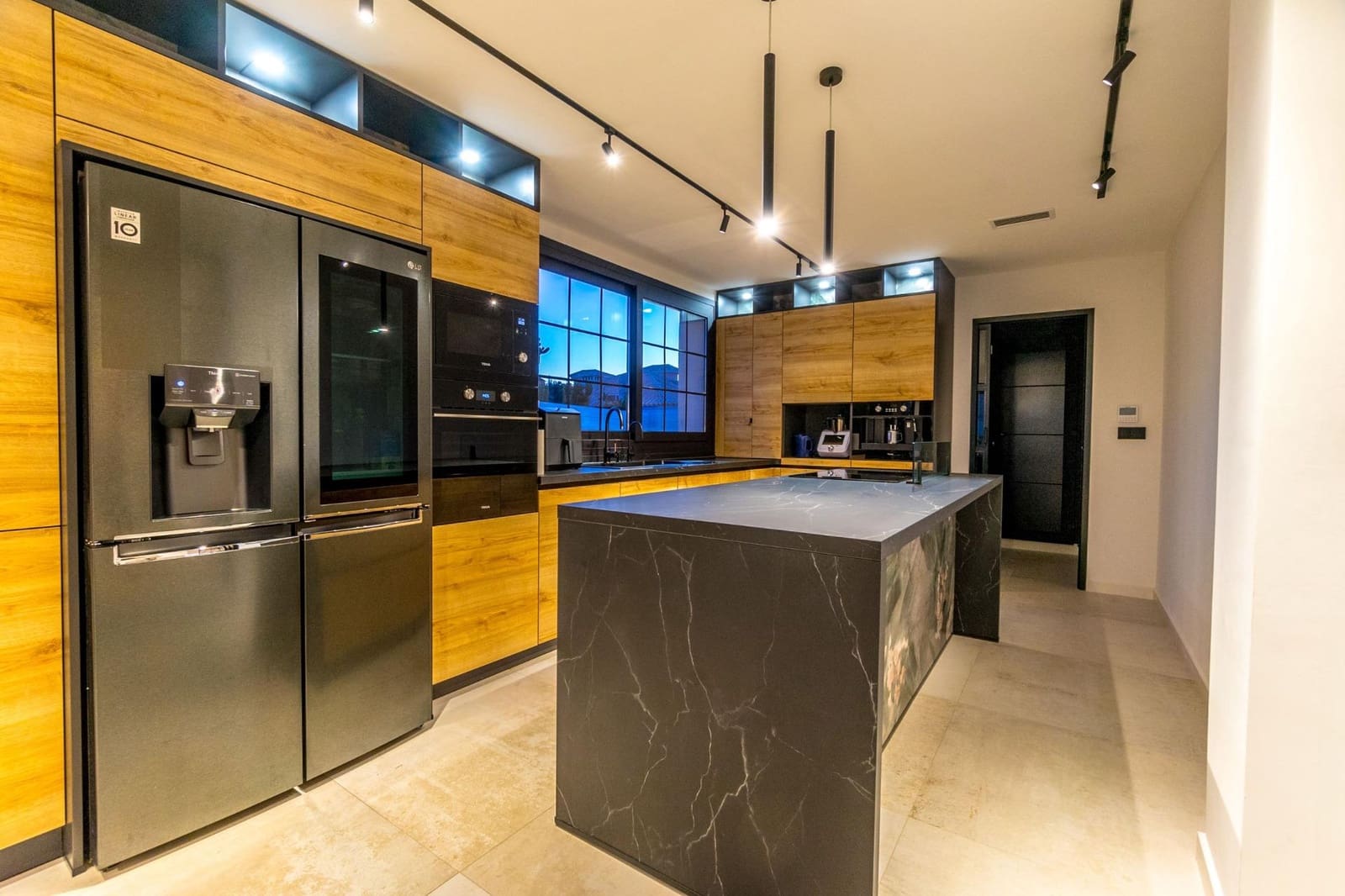 5 sovrum Villa till salu i Torrevieja med pool garage - 1 250 000 € (Ref: 8706992)