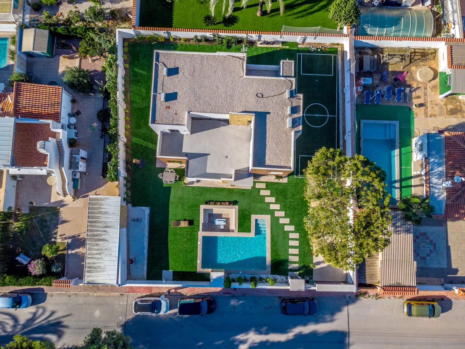 5 sovrum Villa till salu i Torrevieja med pool garage - 1 250 000 € (Ref: 8706992)