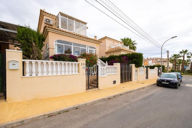 3 bedroom Villa for sale in Villamartín - Las Filipinas, Orihuela with pool - € 199,999 (Ref: 9048685)