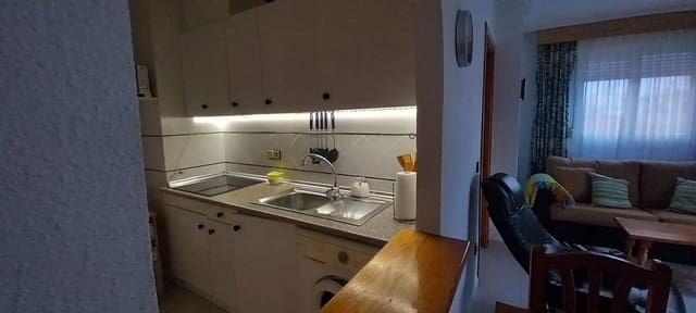 2 makuuhuone Kattohuoneisto myytävänä paikassa Playa del Acequión, Torrevieja mukana uima-altaan - 157 000 € (Ref: 9147013)