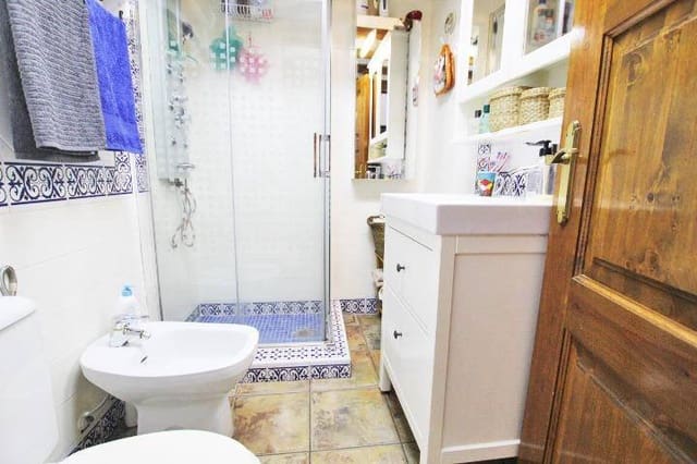 2 makuuhuone Huoneisto myytävänä paikassa Guardamar del Segura - 179 900 € (Ref: 9163666)