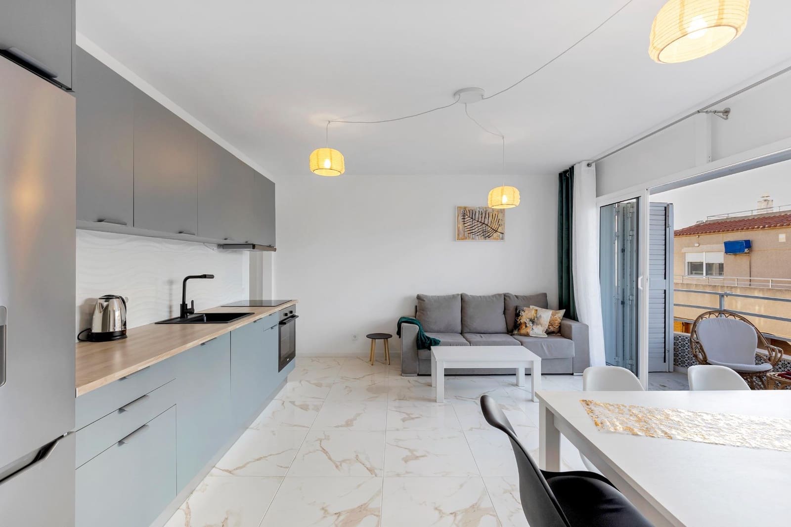 3 makuuhuone Huoneisto myytävänä paikassa Torrevieja - 197 000 € (Ref: 9166920)