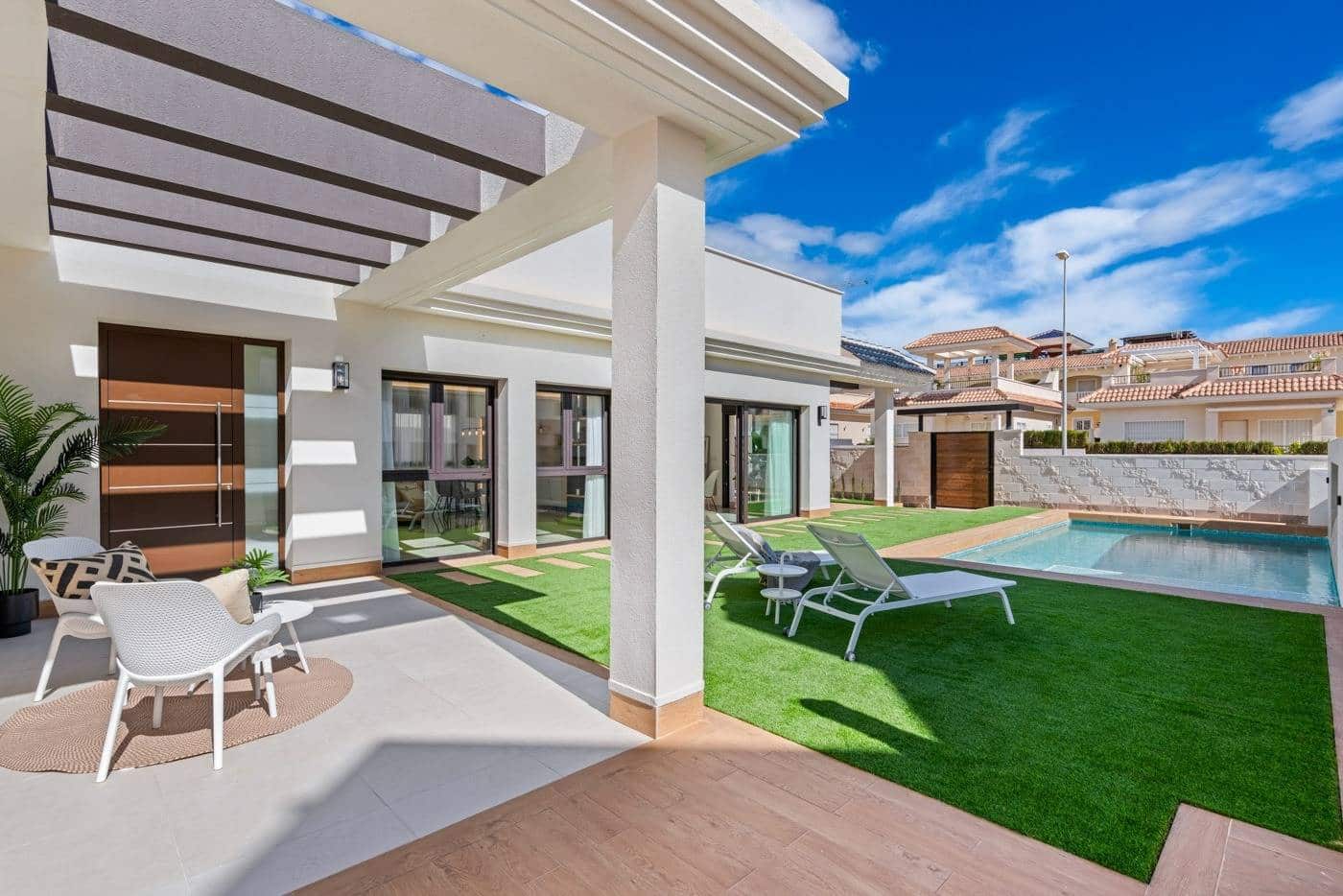 3 makuuhuone Huvila myytävänä paikassa Ciudad Quesada mukana 
autotalli - 765 230 € (Ref: 9185282)