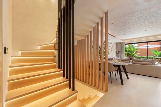 4 chambre Maison de Ville à vendre à Guadalmina Baja, Marbella - 2 150 000 € (Ref: 9243360)