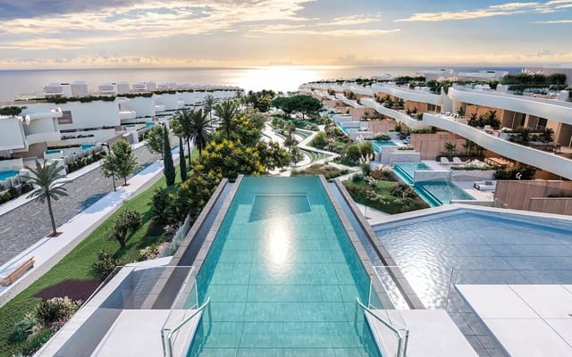 4 soveværelse Rækkehus til salg i Santa Clara, Marbella med swimmingpool - € 5.200.000 (Ref: 9247219)